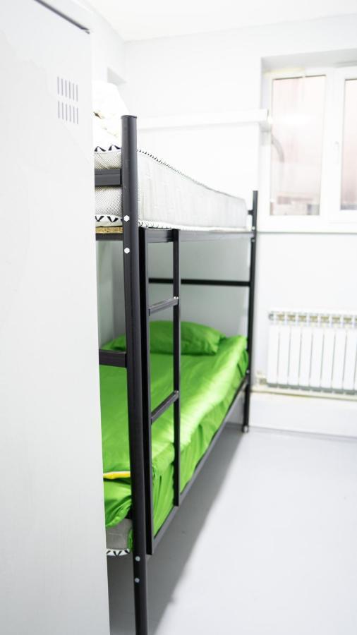 Fox Hostel Almatı Dış mekan fotoğraf