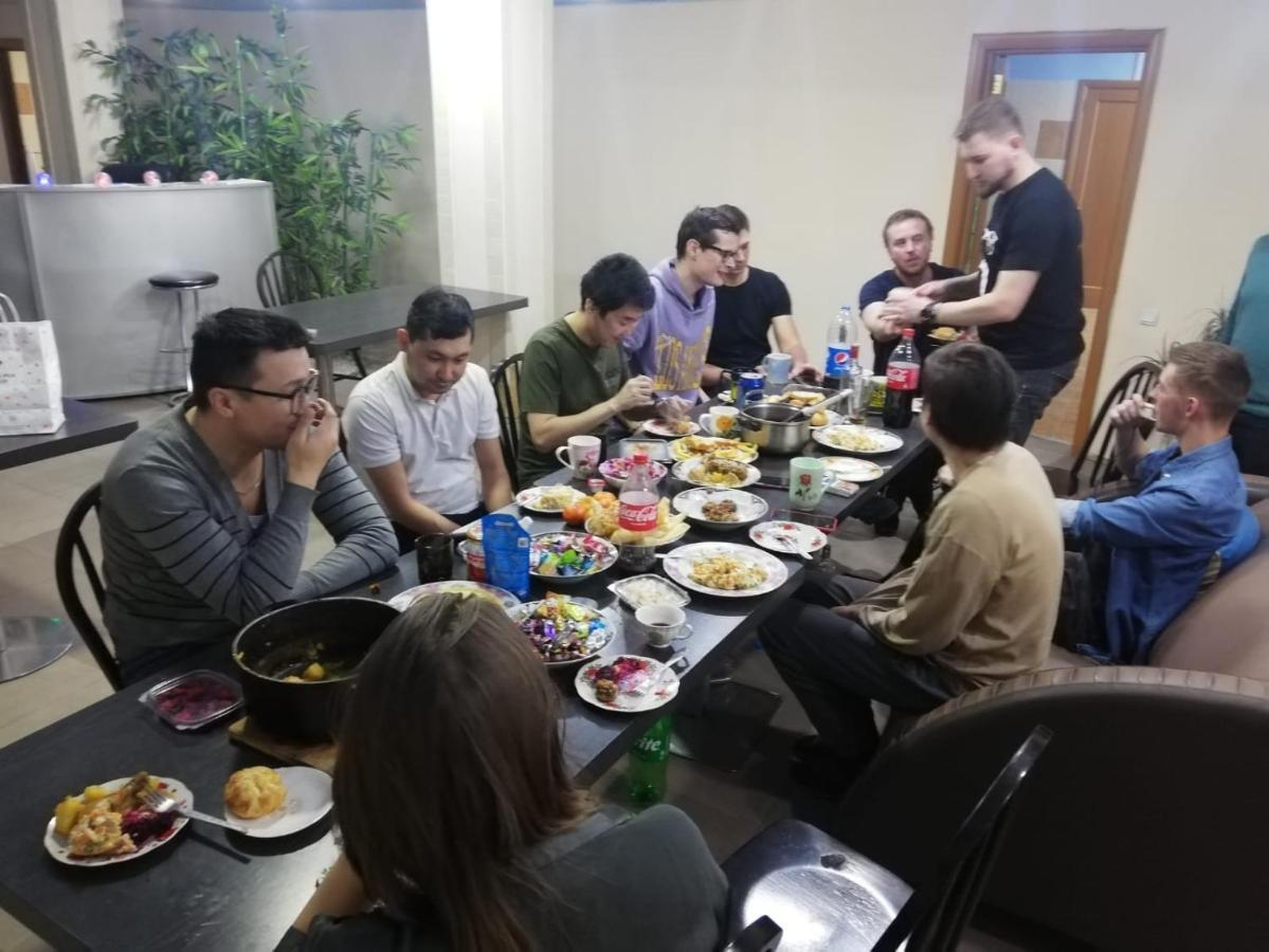 Fox Hostel Almatı Dış mekan fotoğraf